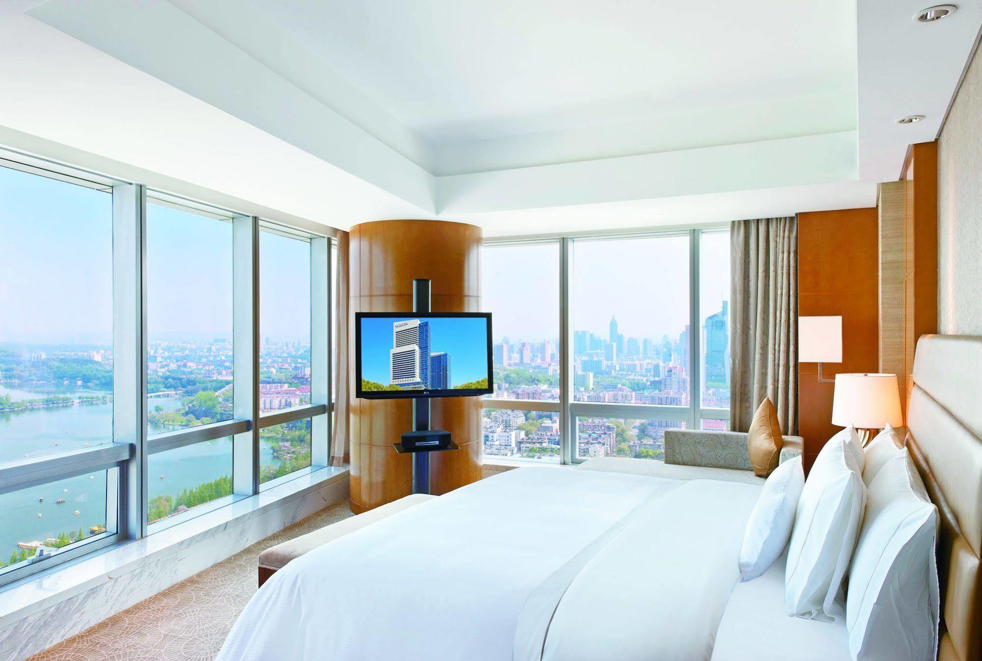 The Westin Nanjing Xuanwu Lake Extérieur photo